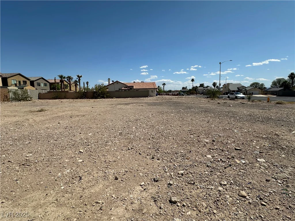 1942 Mount Hood, Las Vegas, NV 89156