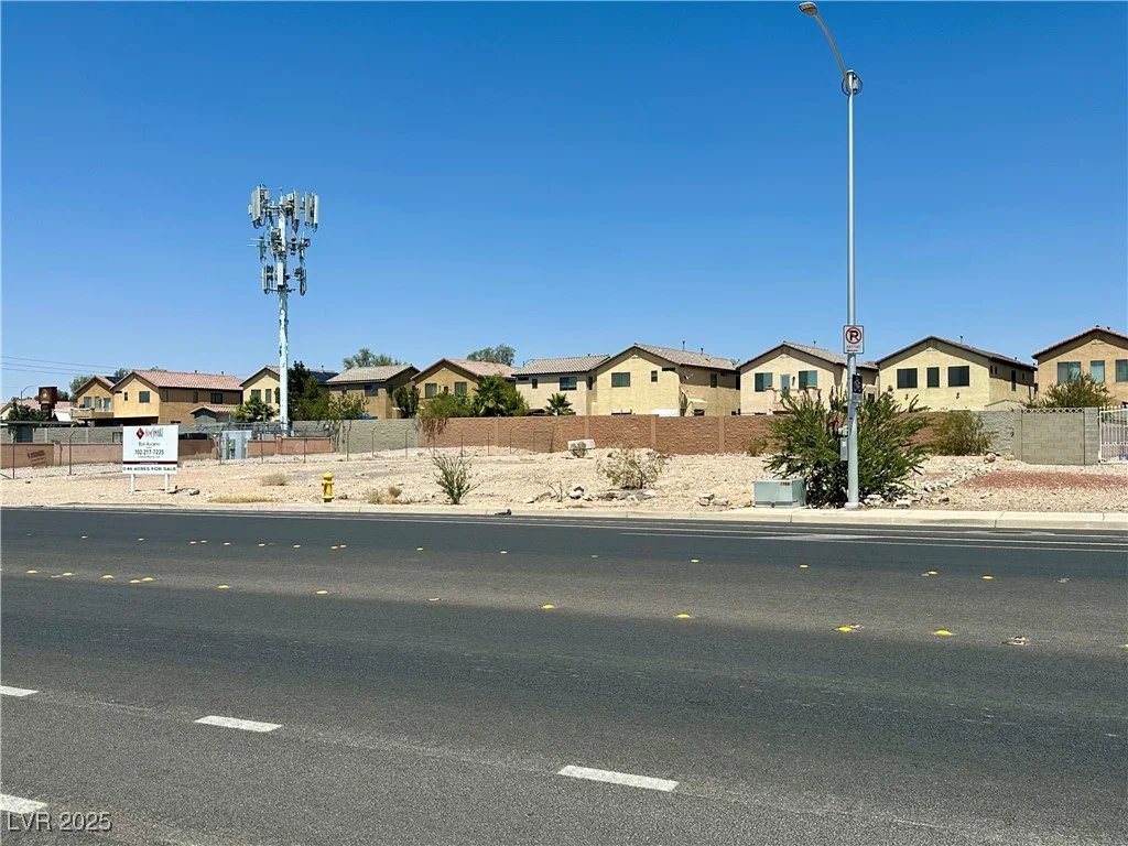 1942 Mount Hood, Las Vegas, NV 89156