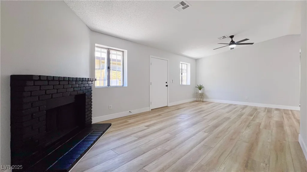 744 Hubbard, Las Vegas, NV 89110
