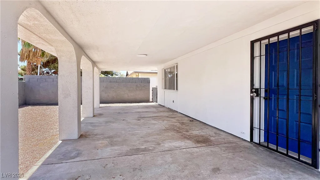744 Hubbard, Las Vegas, NV 89110