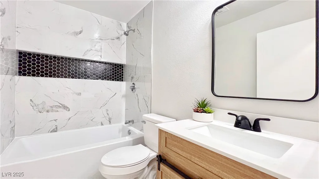 744 Hubbard, Las Vegas, NV 89110