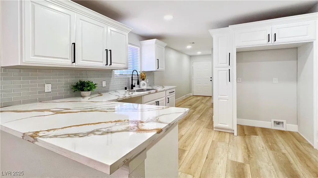 744 Hubbard, Las Vegas, NV 89110