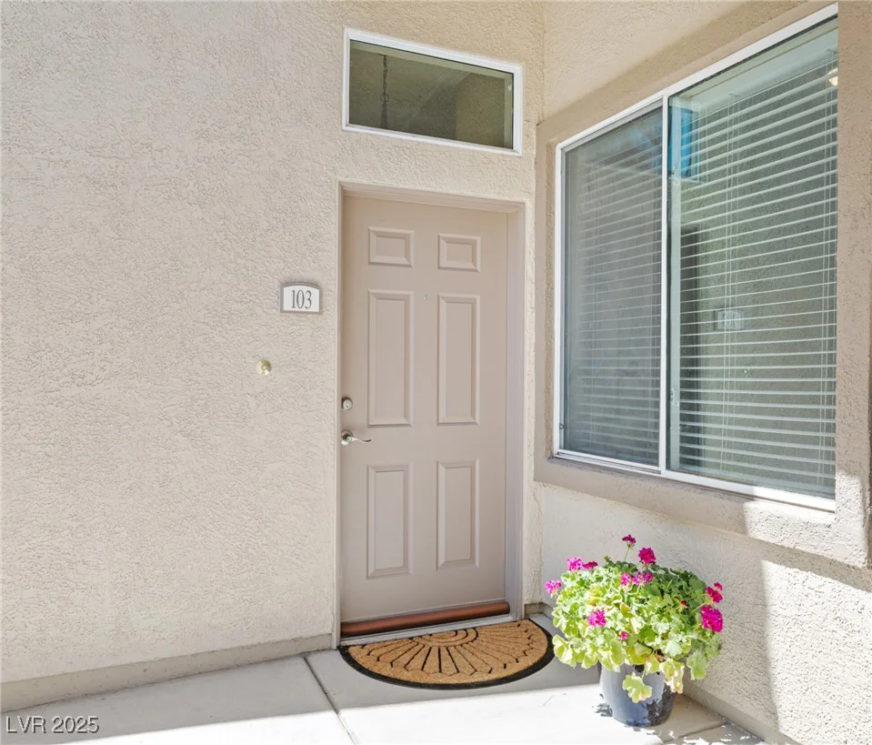 3451 Desert Cliff, Las Vegas, NV 89129