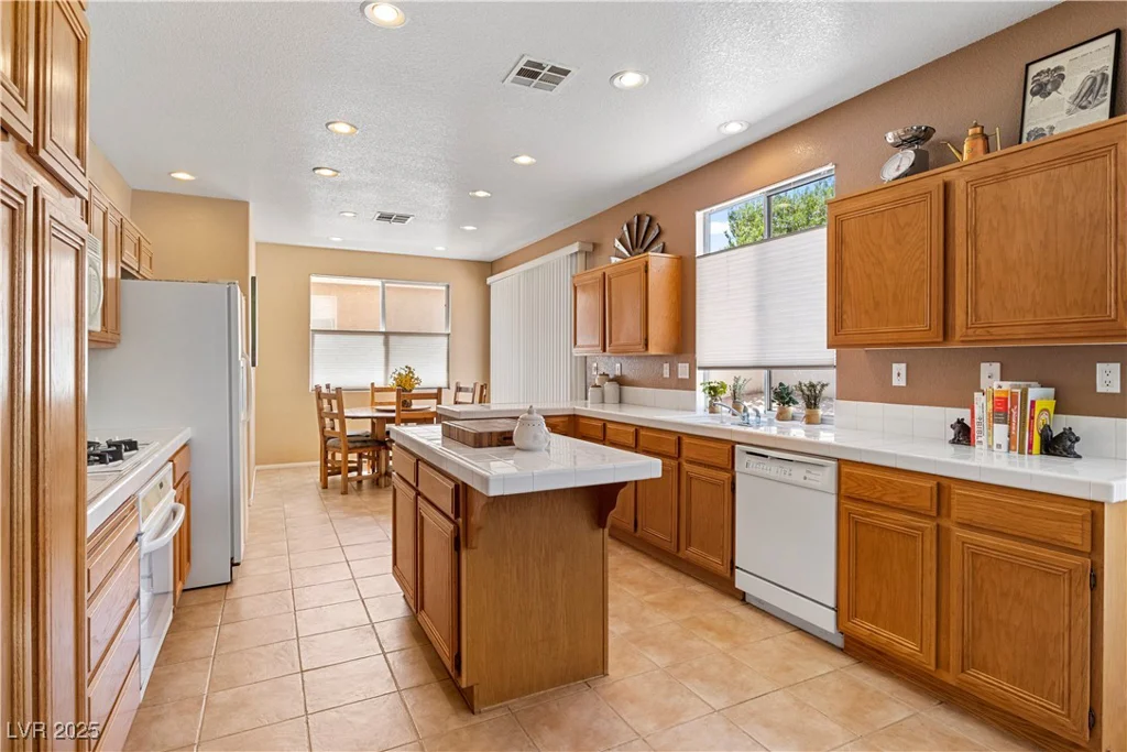 2366 Brockton, Henderson, NV 89074