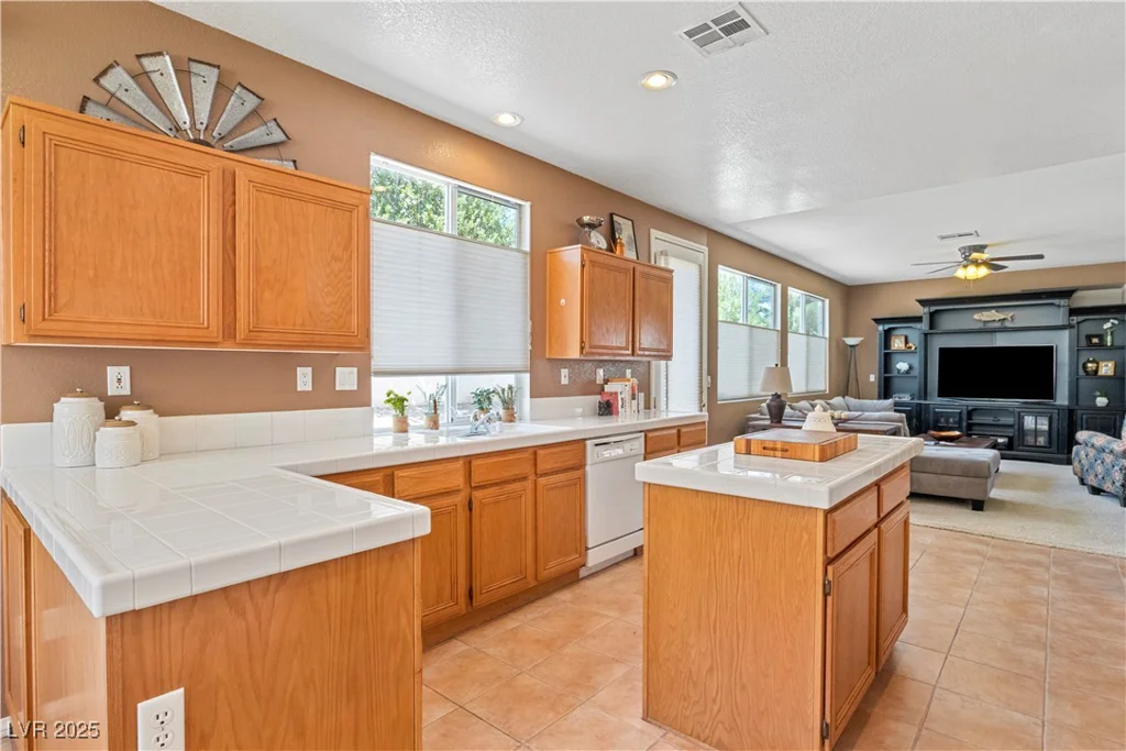 2366 Brockton, Henderson, NV 89074