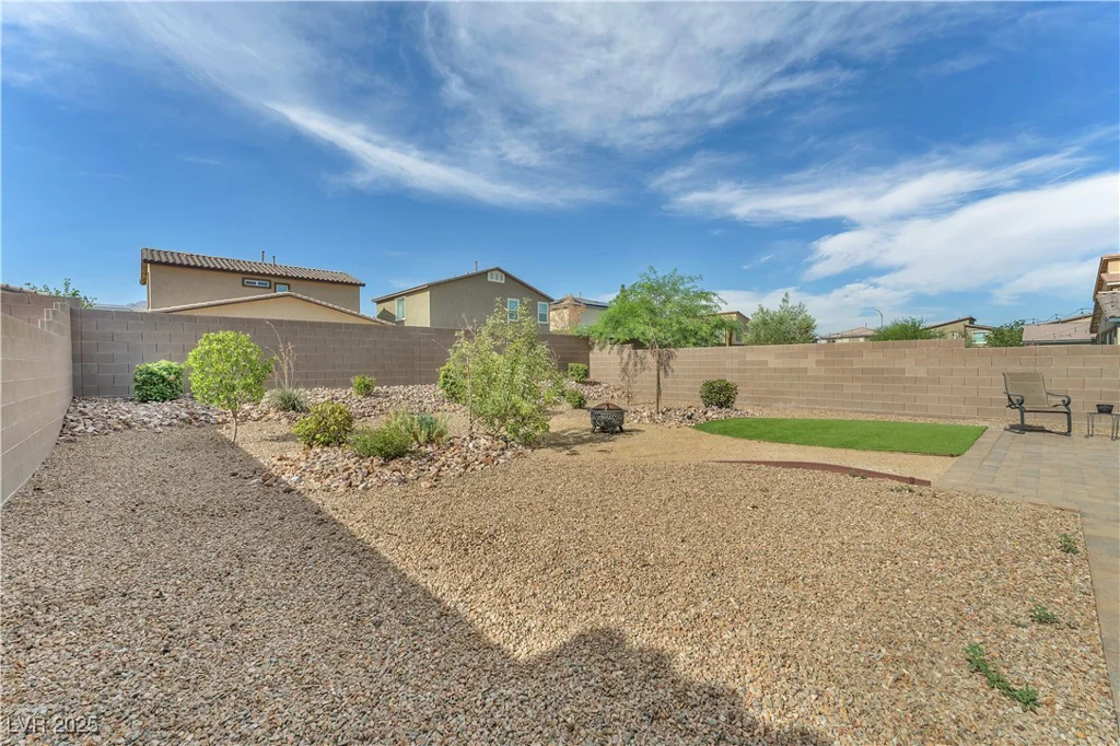 4332 Stardusk Falls, North Las Vegas, NV 89084