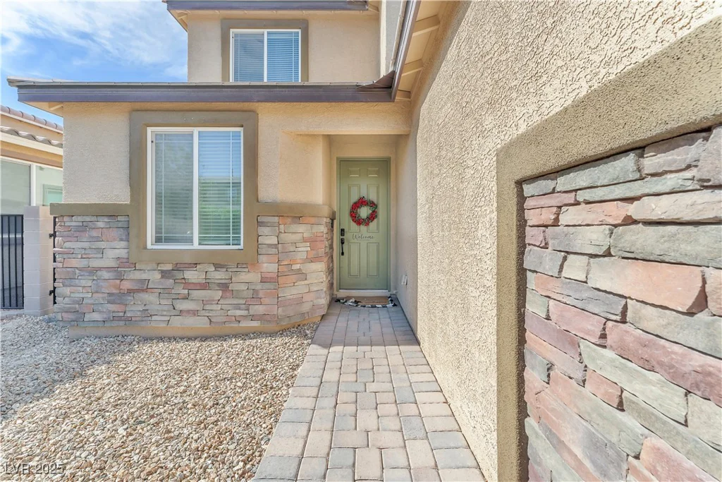4332 Stardusk Falls, North Las Vegas, NV 89084