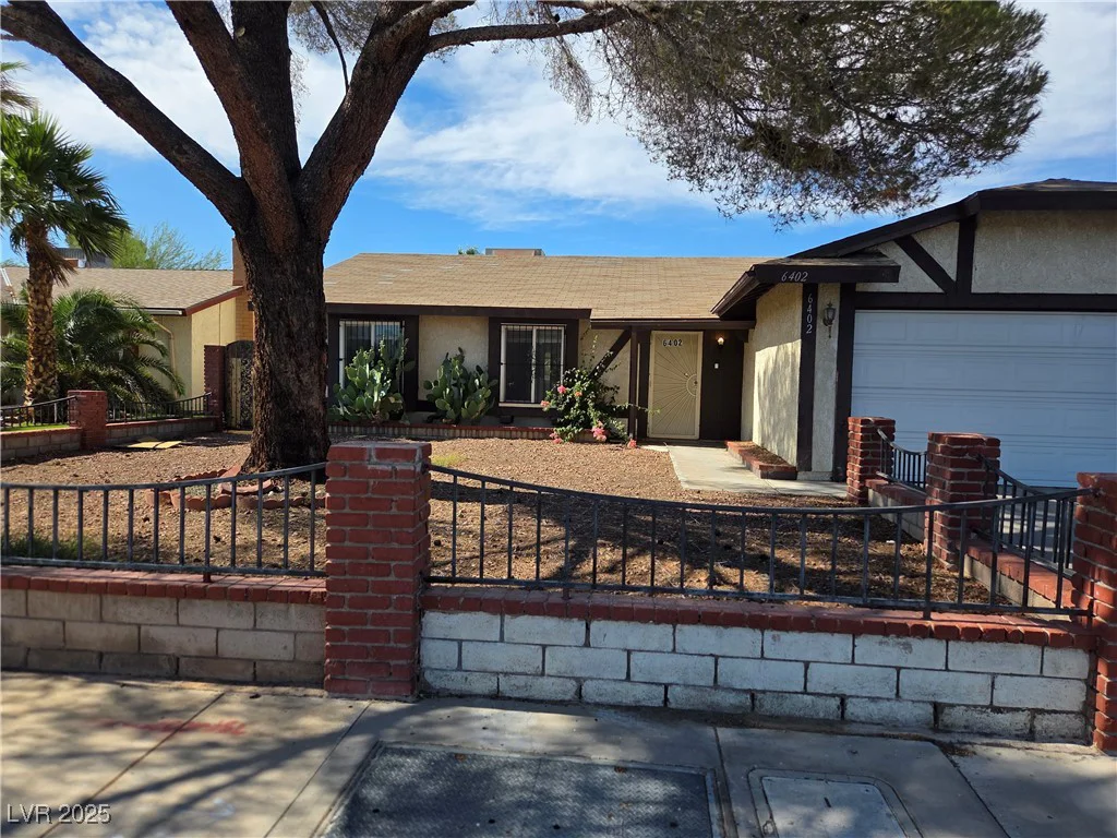 6402 Agua, Las Vegas, NV 89103
