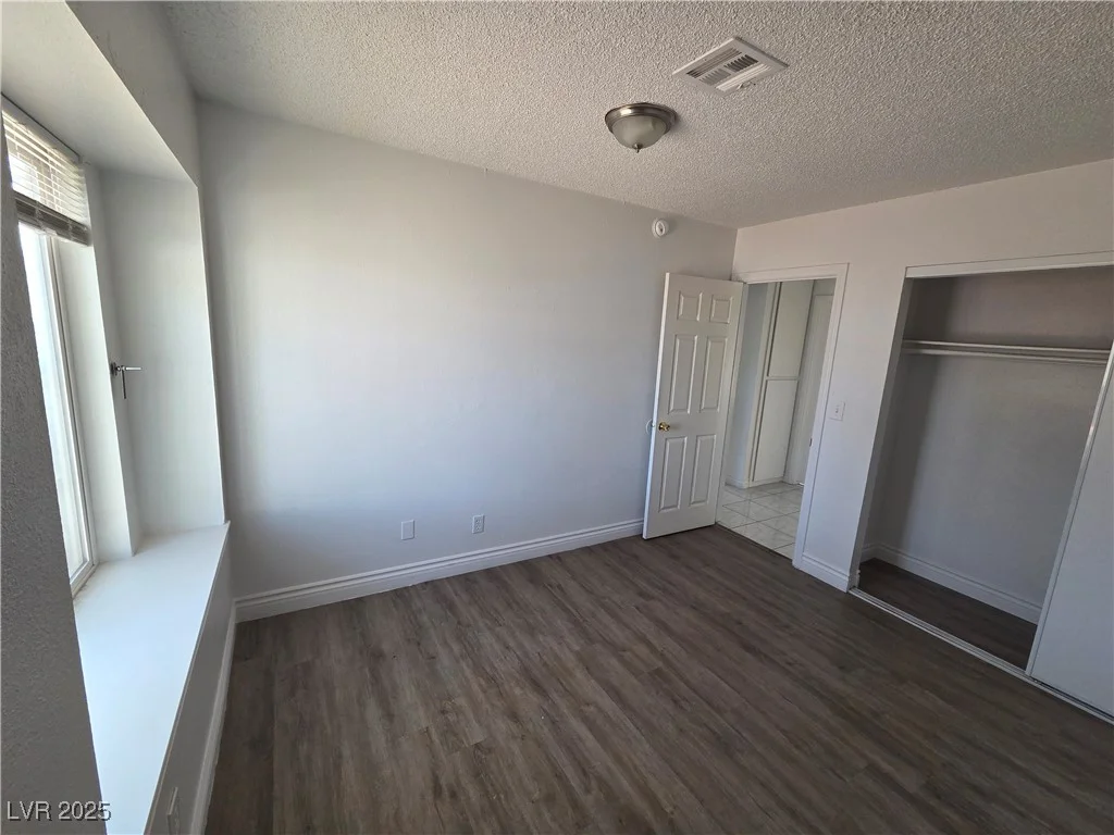 6402 Agua, Las Vegas, NV 89103