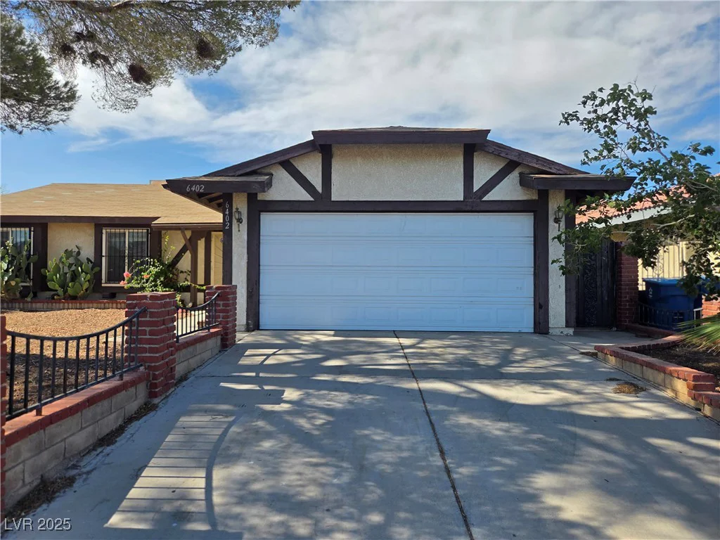 6402 Agua, Las Vegas, NV 89103