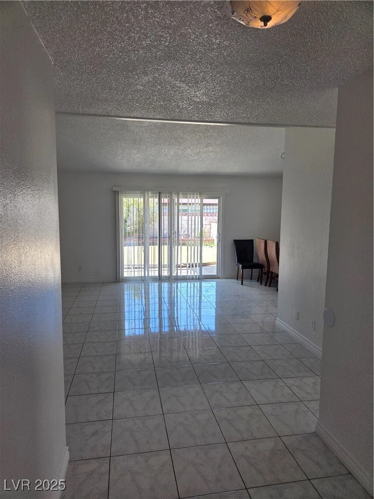 6402 Agua, Las Vegas, NV 89103