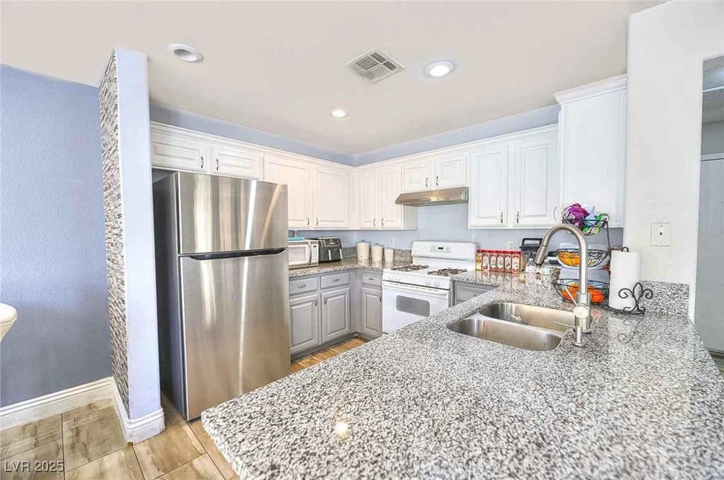 759 Sunrise Crossing, Henderson, NV 89014