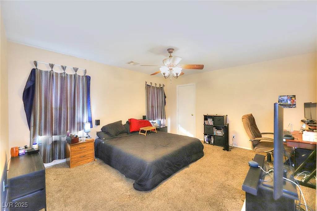 9879 Jazzy June, Las Vegas, NV 89183