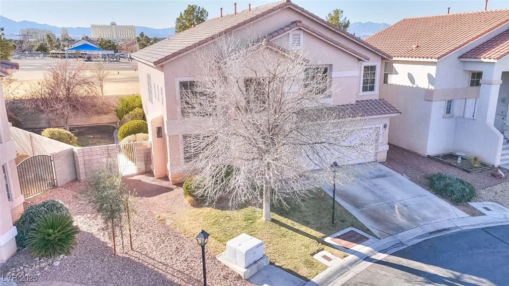9879 Jazzy June, Las Vegas, NV 89183