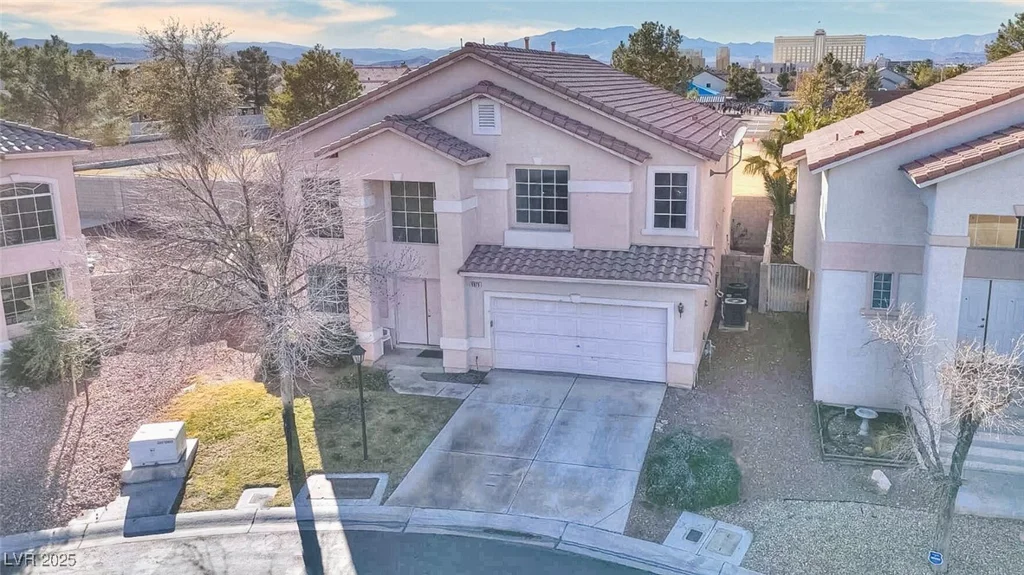 9879 Jazzy June, Las Vegas, NV 89183