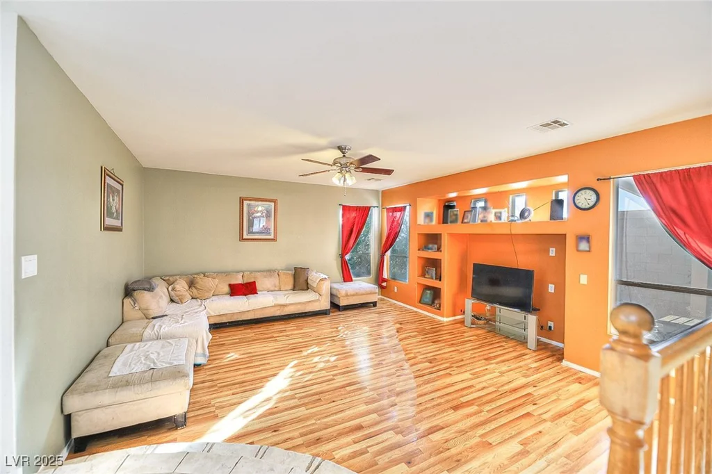 9879 Jazzy June, Las Vegas, NV 89183