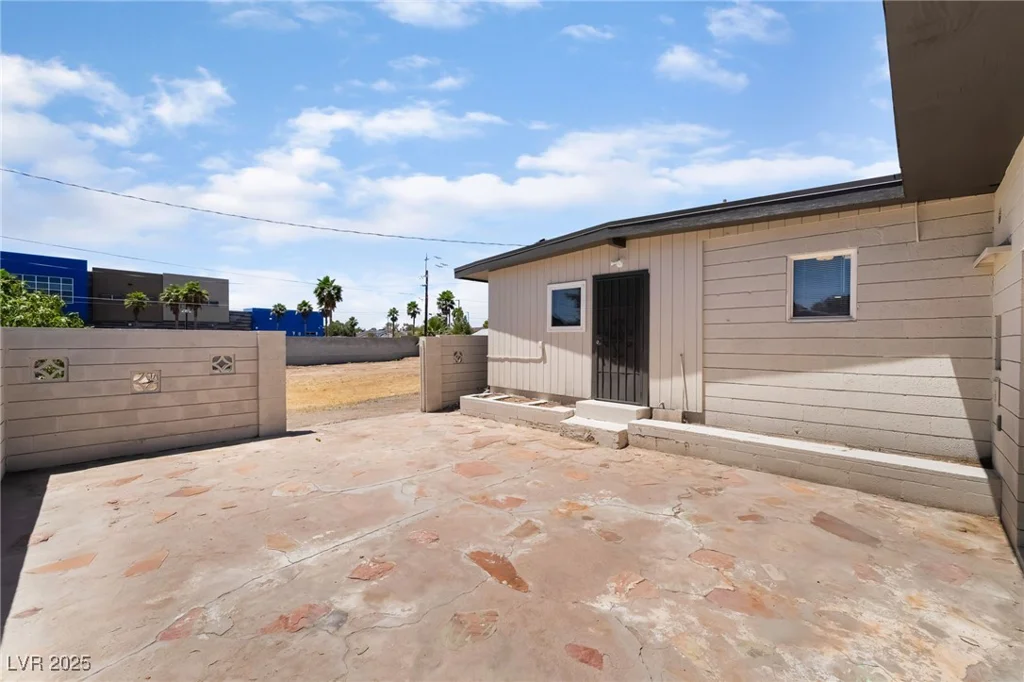 5617 Alfred, Las Vegas, NV 89108