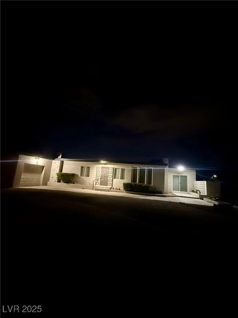 5617 Alfred, Las Vegas, NV 89108