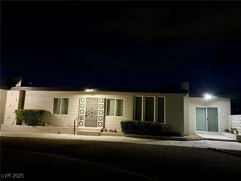 5617 Alfred, Las Vegas, NV 89108