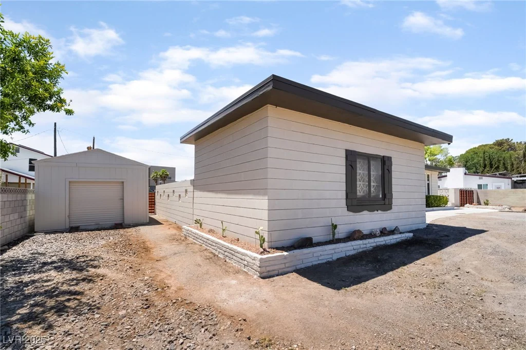 5617 Alfred, Las Vegas, NV 89108