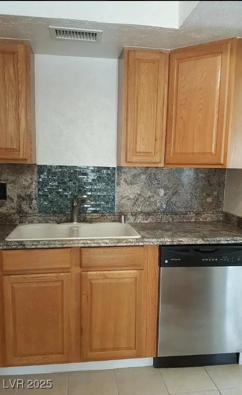 728 Apple Tree, Henderson, NV 89014