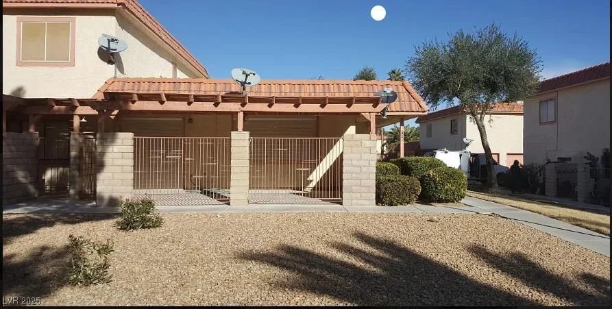 728 Apple Tree, Henderson, NV 89014