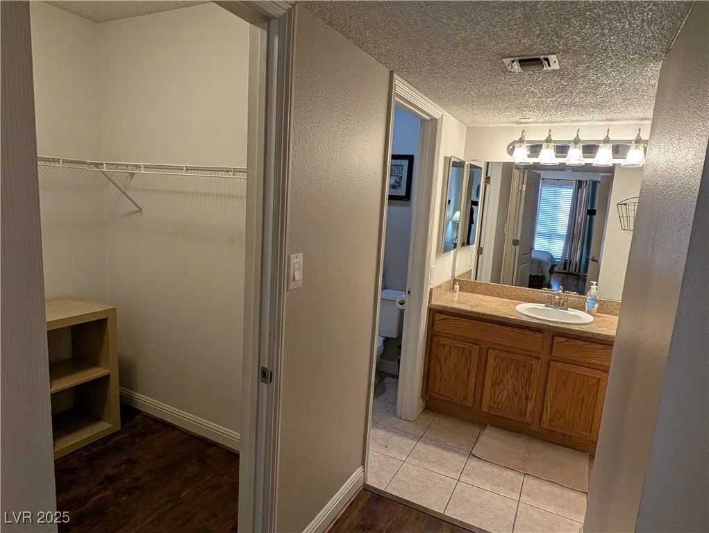 1515 Reno, Las Vegas, NV 89119