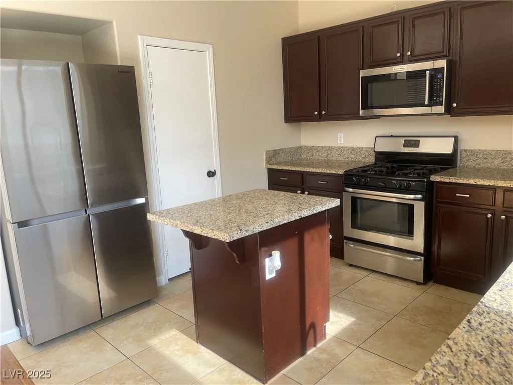 6043 Cape Clairmont, North Las Vegas, NV 89031