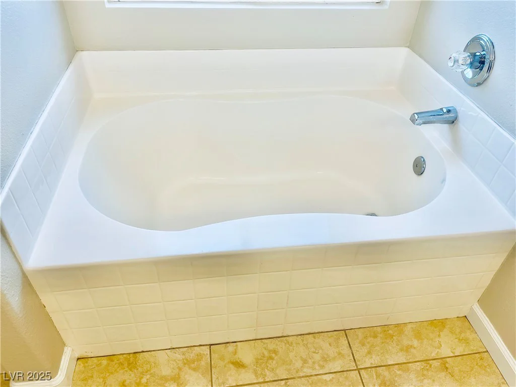 6043 Cape Clairmont, North Las Vegas, NV 89031