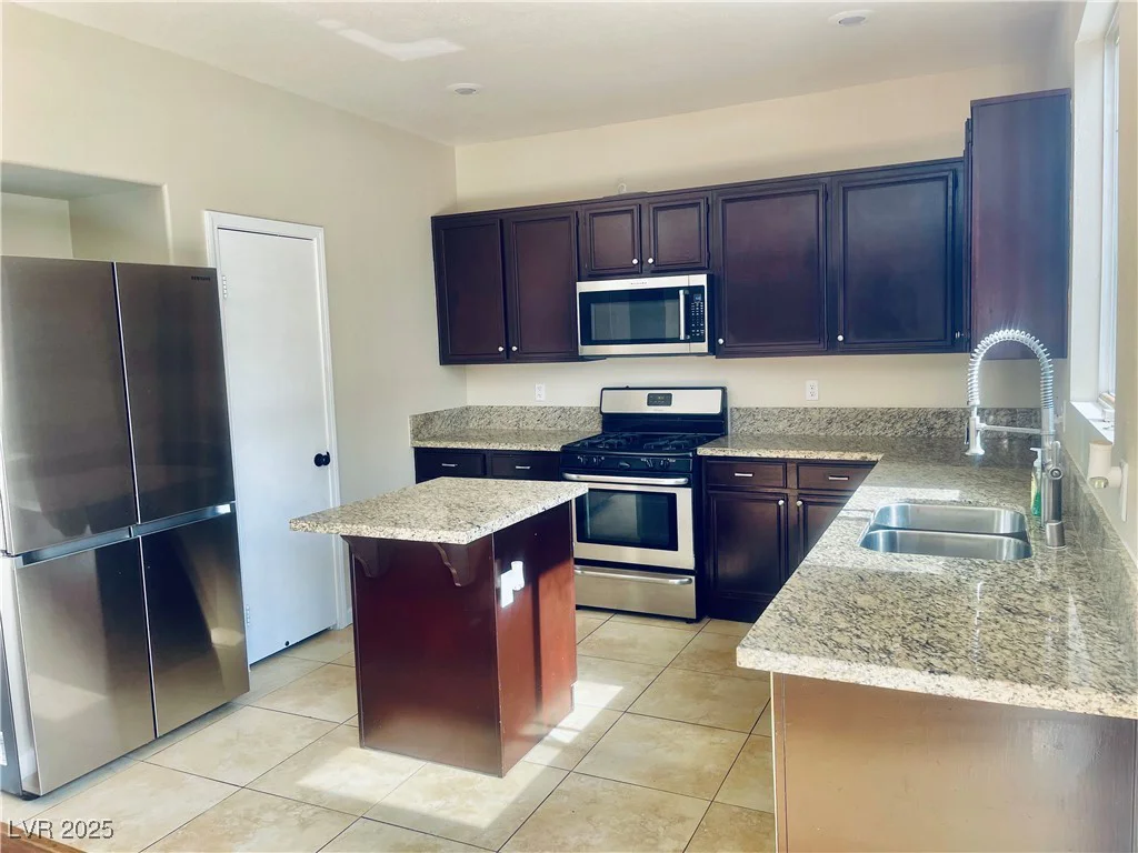 6043 Cape Clairmont, North Las Vegas, NV 89031