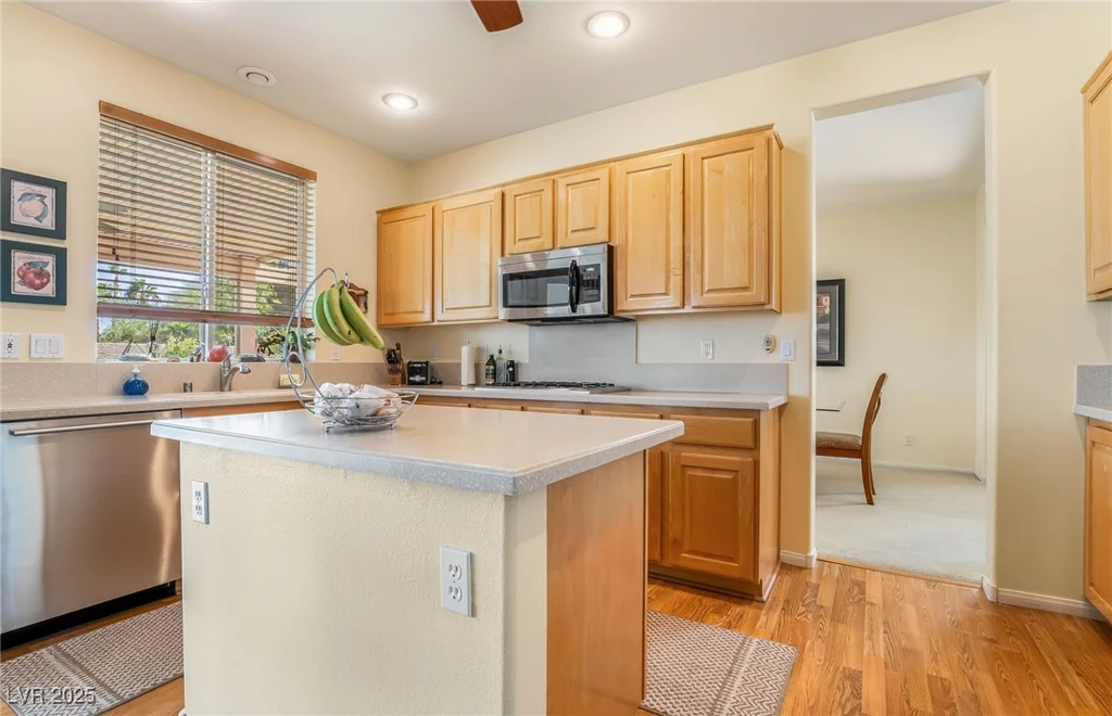 532 Kavanagh, Las Vegas, NV 89123