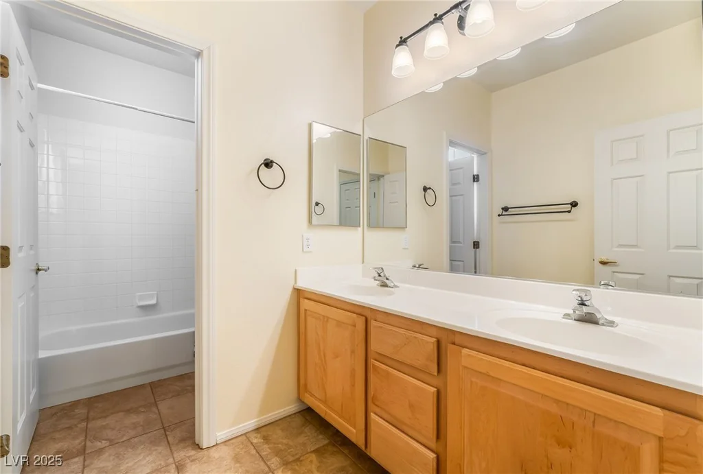 532 Kavanagh, Las Vegas, NV 89123