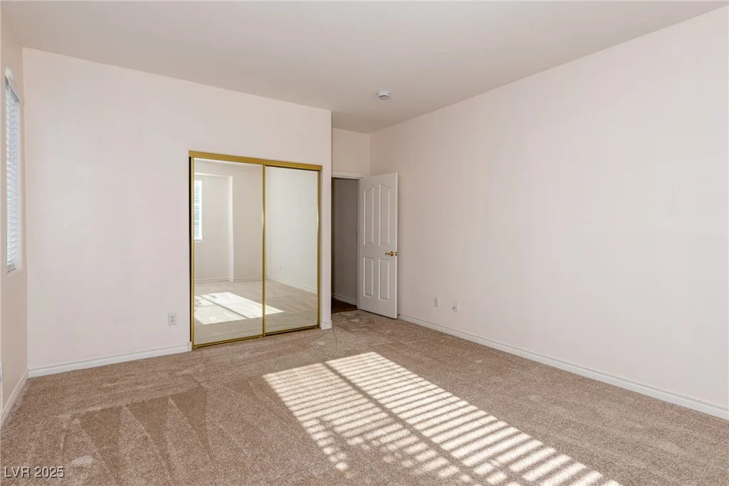 1012 Collingtree, Las Vegas, NV 89145
