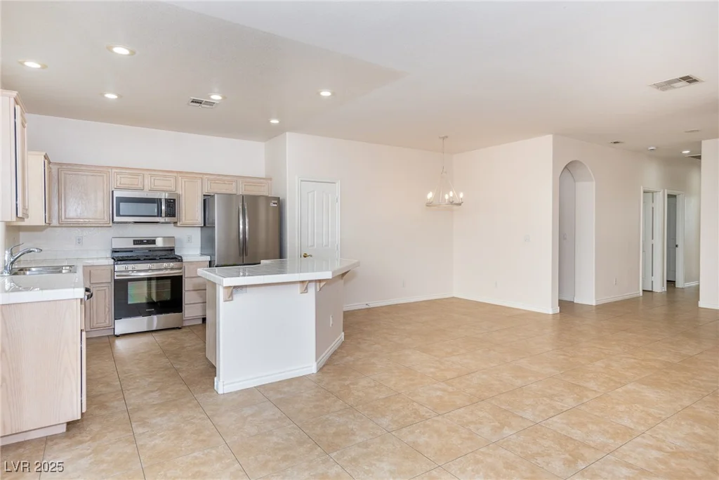 1012 Collingtree, Las Vegas, NV 89145