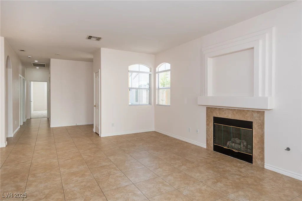 1012 Collingtree, Las Vegas, NV 89145