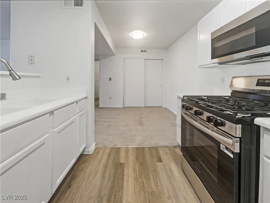 950 Seven Hills, Henderson, NV 89052