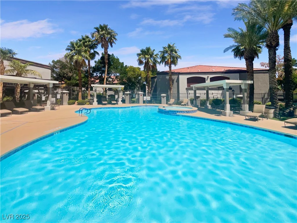 950 Seven Hills, Henderson, NV 89052