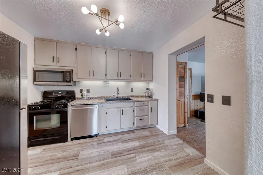 6 Montana, Henderson, NV 89015