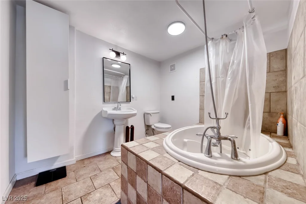 6 Montana, Henderson, NV 89015
