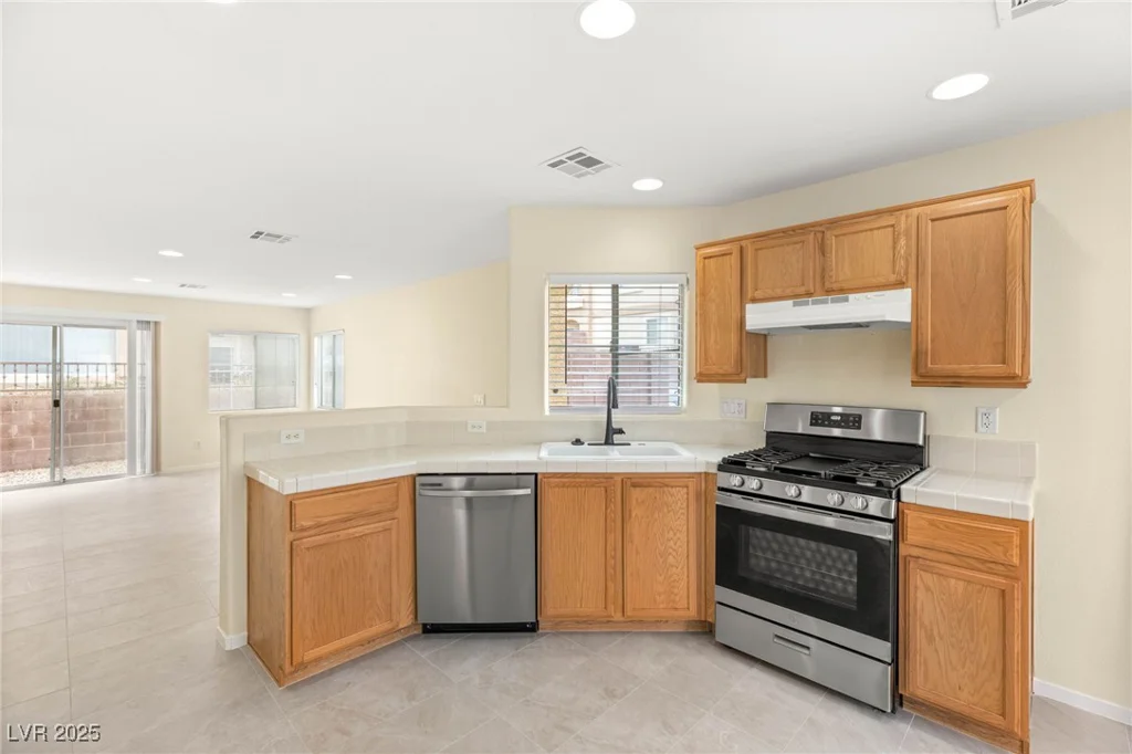 10437 Coyote Cub, Las Vegas, NV 89129