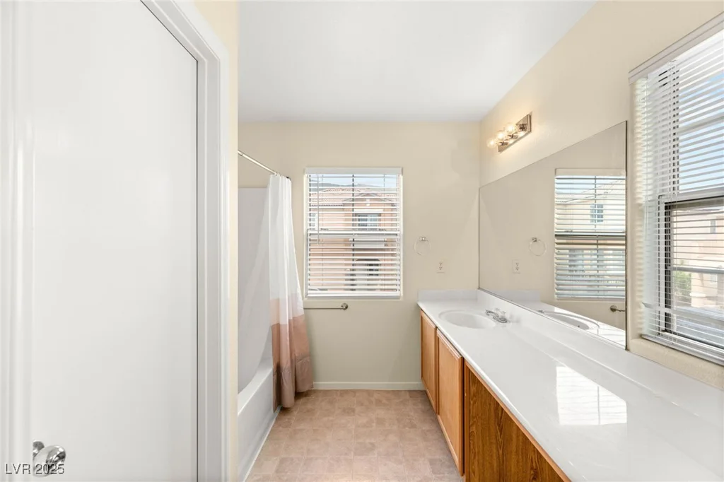 10437 Coyote Cub, Las Vegas, NV 89129