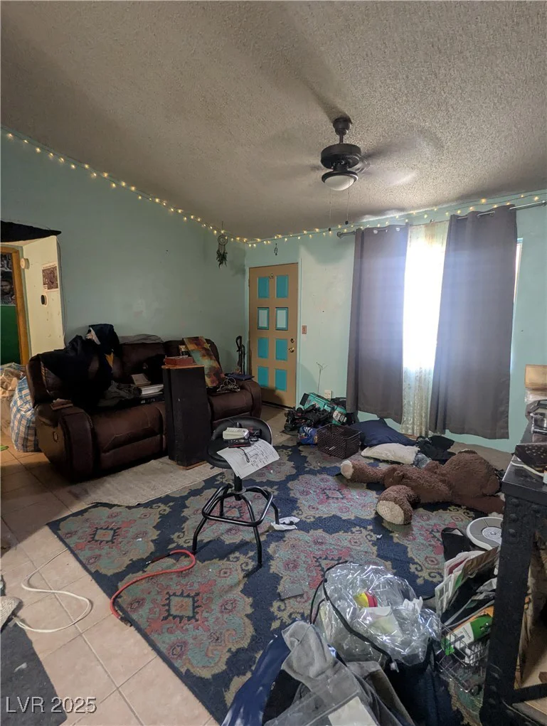 4238 Rollingstone, Las Vegas, NV 89103