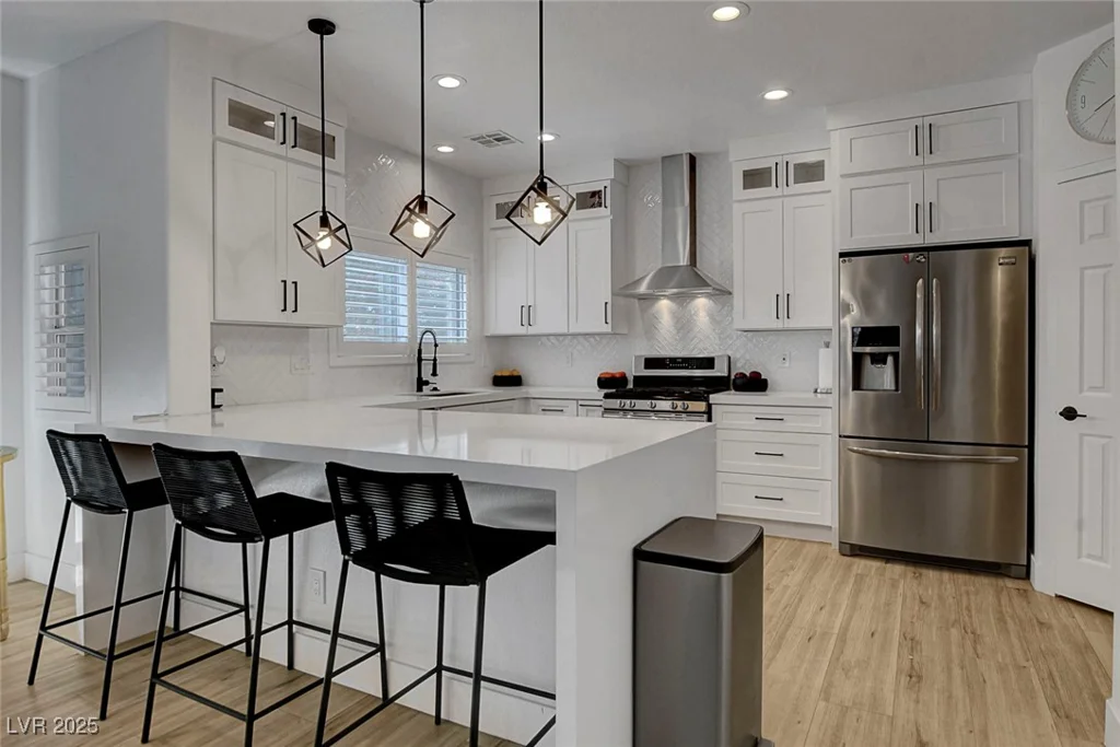 3310 Hillside Garden, Las Vegas, NV 89135