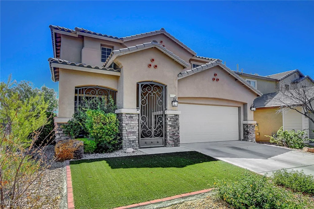3310 Hillside Garden, Las Vegas, NV 89135