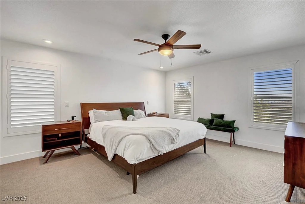 3310 Hillside Garden, Las Vegas, NV 89135