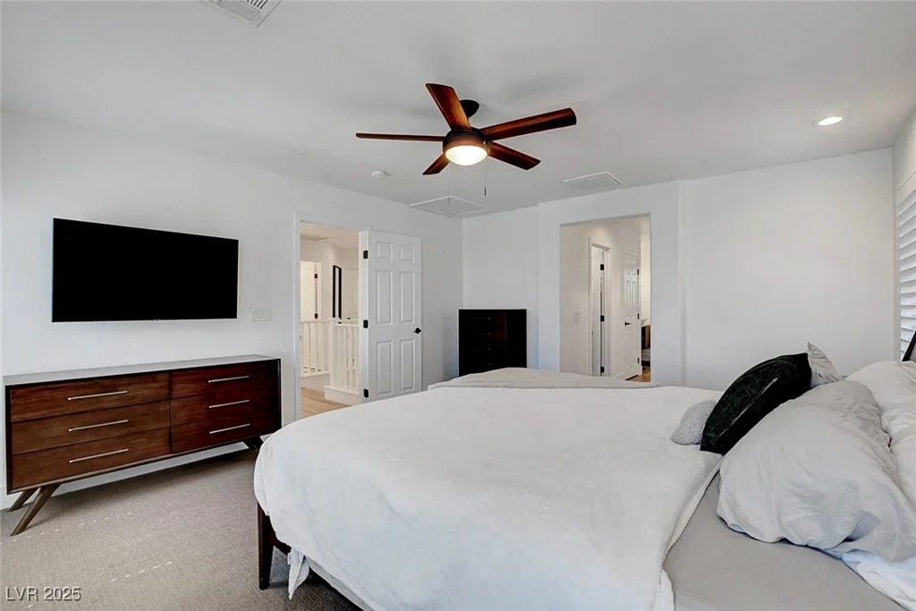 3310 Hillside Garden, Las Vegas, NV 89135