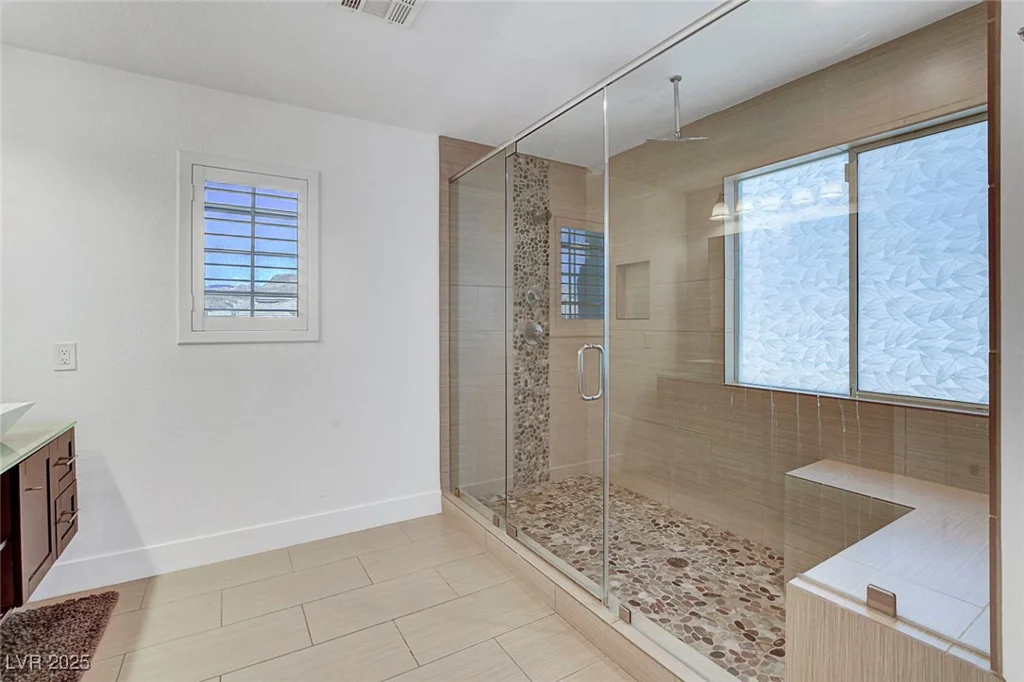 3310 Hillside Garden, Las Vegas, NV 89135