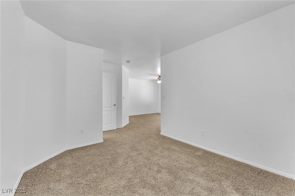 7621 Breed Hill, Las Vegas, NV 89149