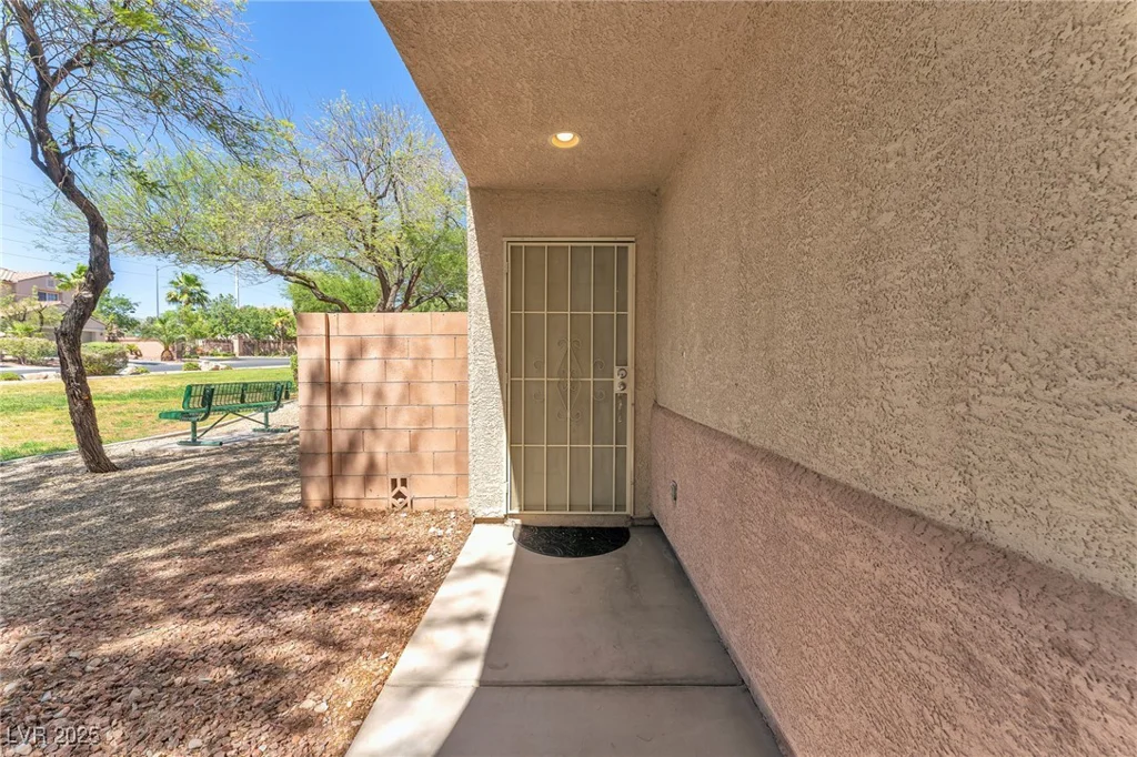 7621 Breed Hill, Las Vegas, NV 89149