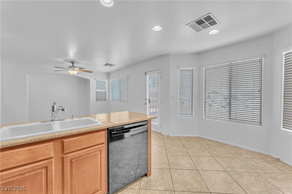 7621 Breed Hill, Las Vegas, NV 89149